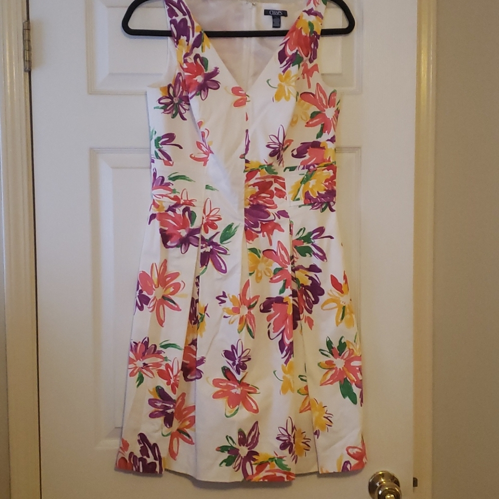 Sleeveless floral dress